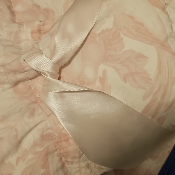 Caste Printed Pink Marshmallow Puffer - Picture 8 of 8